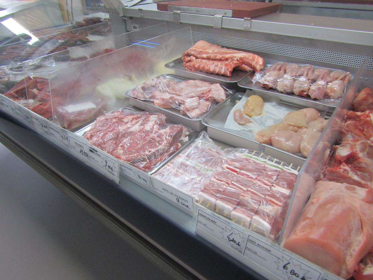 Preparados — espetadas, hambúrgueres, marinados